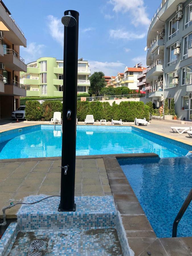 Апартаменти "Бриз" Sveti Vlas Luaran gambar